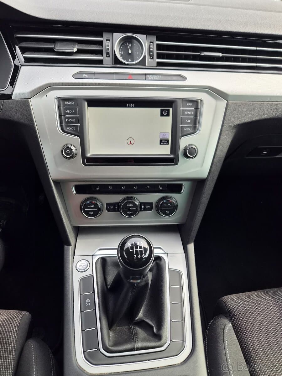 2015 Volkswagen PASSAT - 13