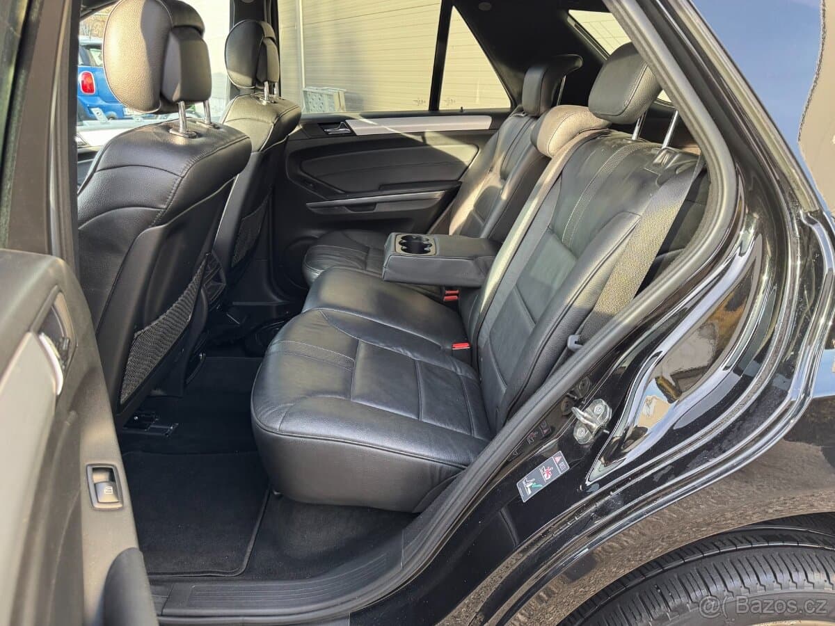 2010 Mercedes-Benz M-CLASS - 13
