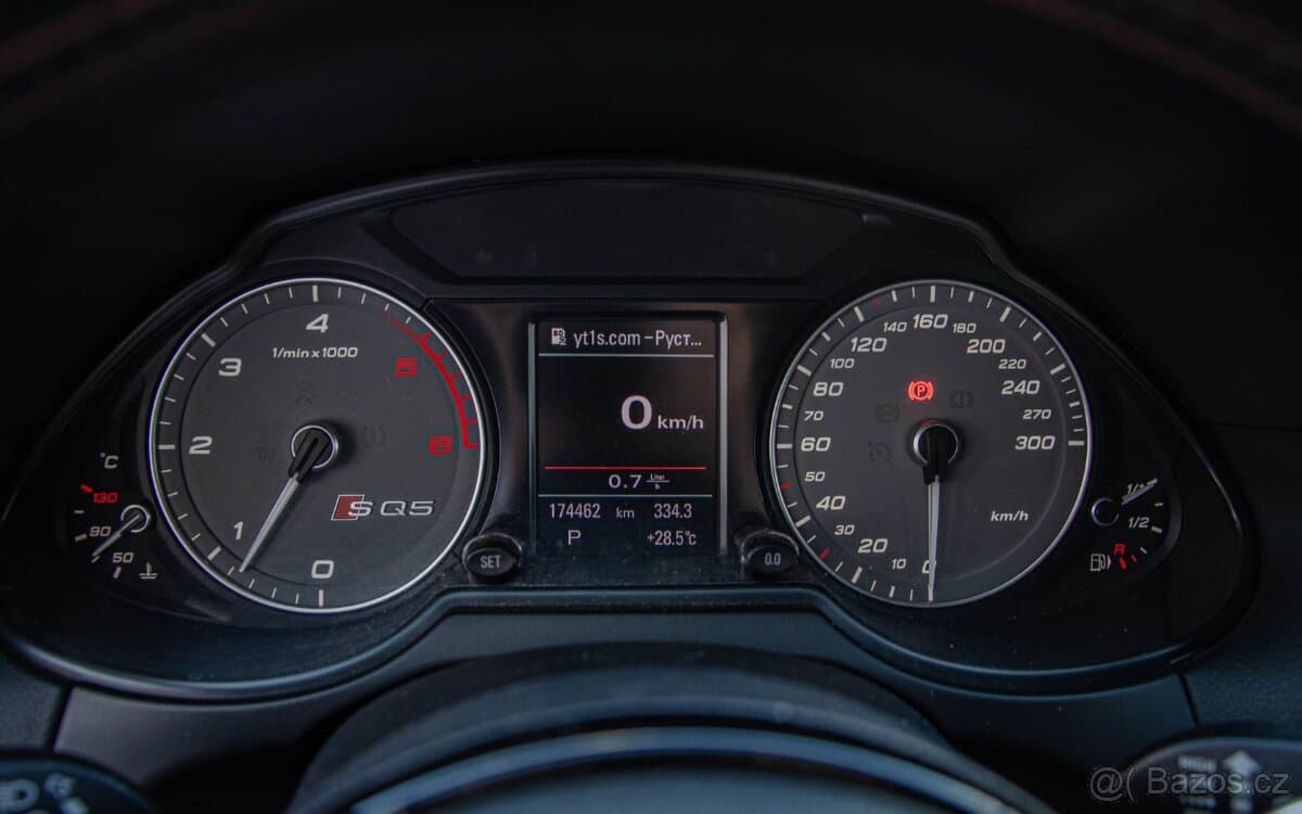 2013 Audi SQ5 - 13