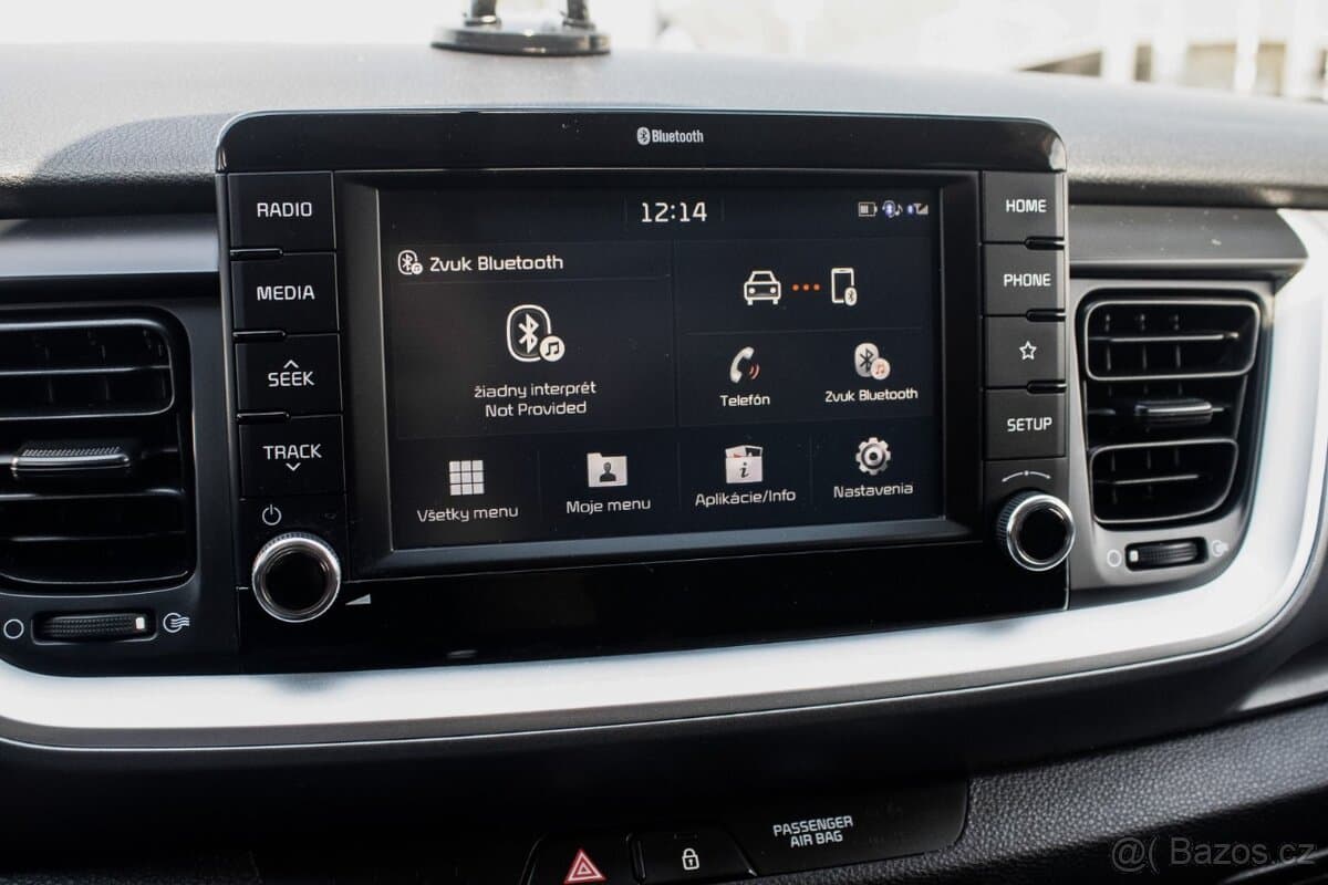 2019 Kia STONIC - 13