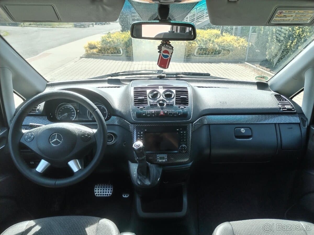2011 Mercedes-Benz VIANO - 13