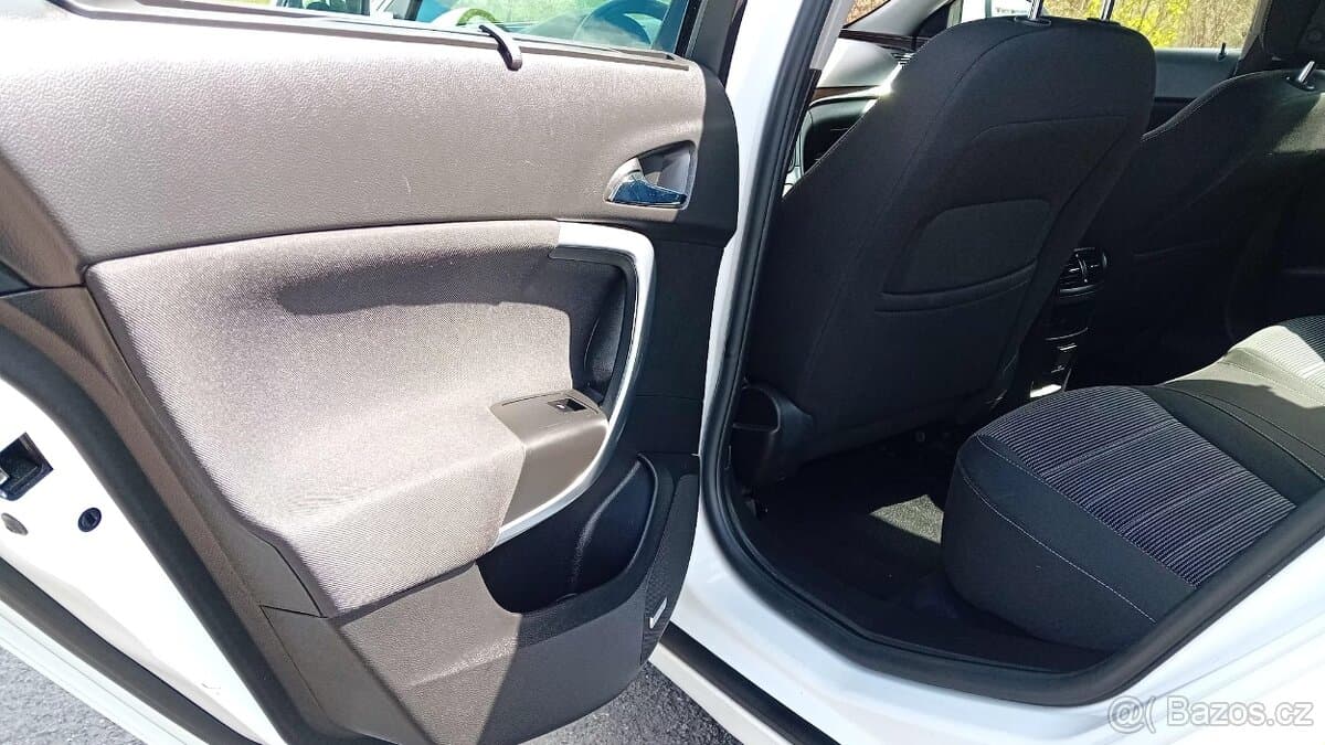 2012 Opel INSIGNIA - 13