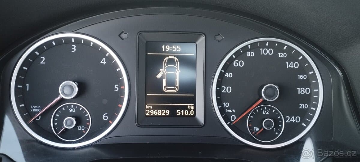 2011 Volkswagen TIGUAN - 13