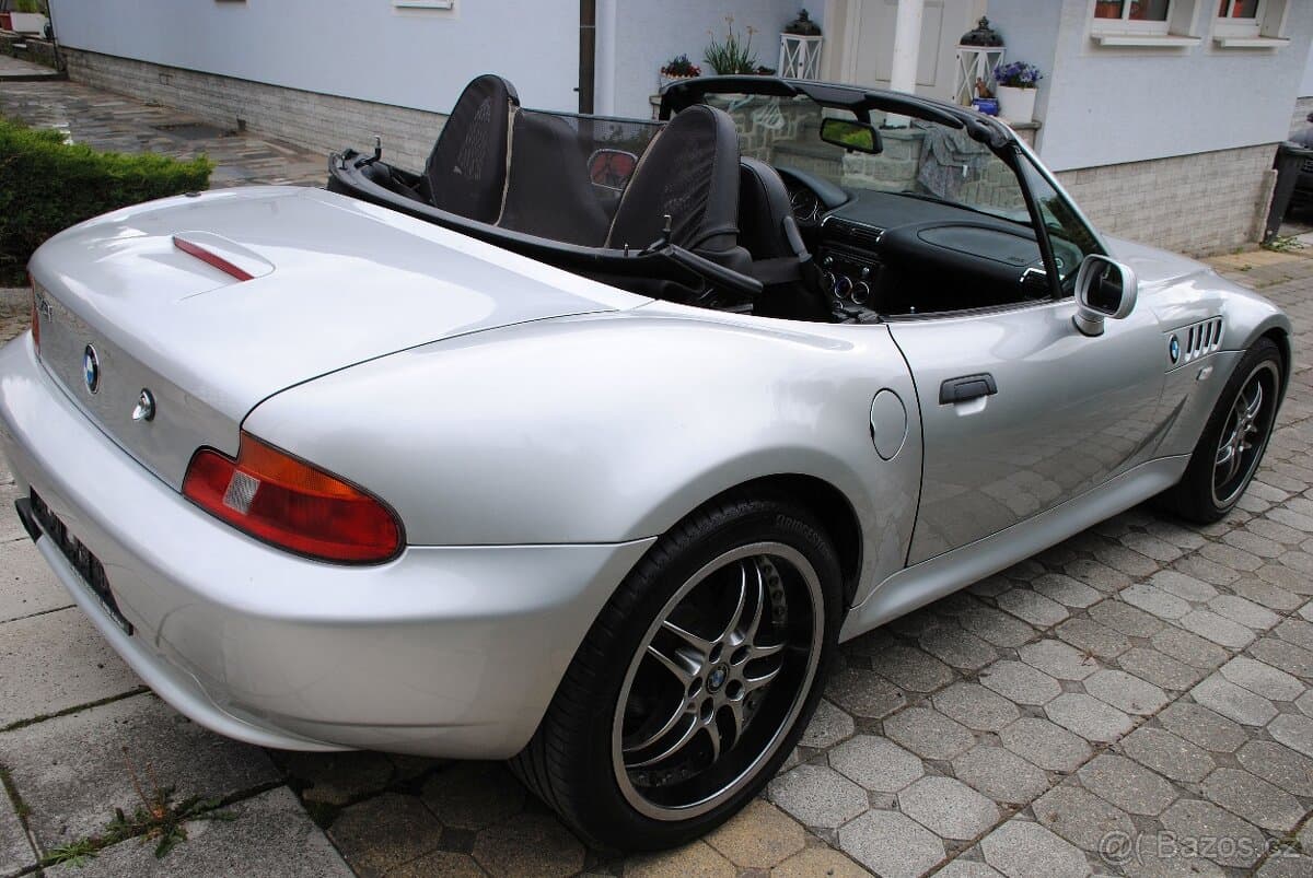 2001 BMW Z3 - 13