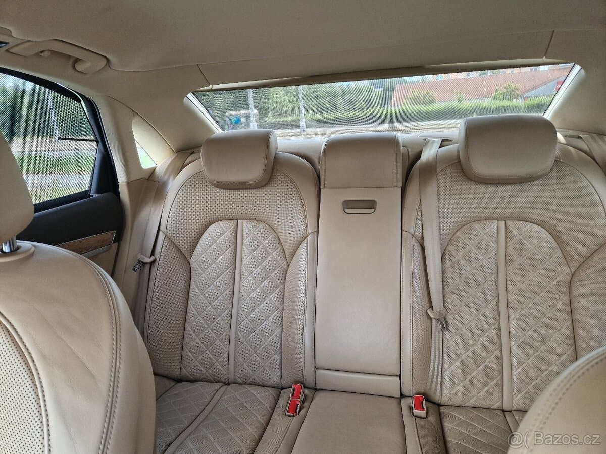 2014 Audi A8 - 13