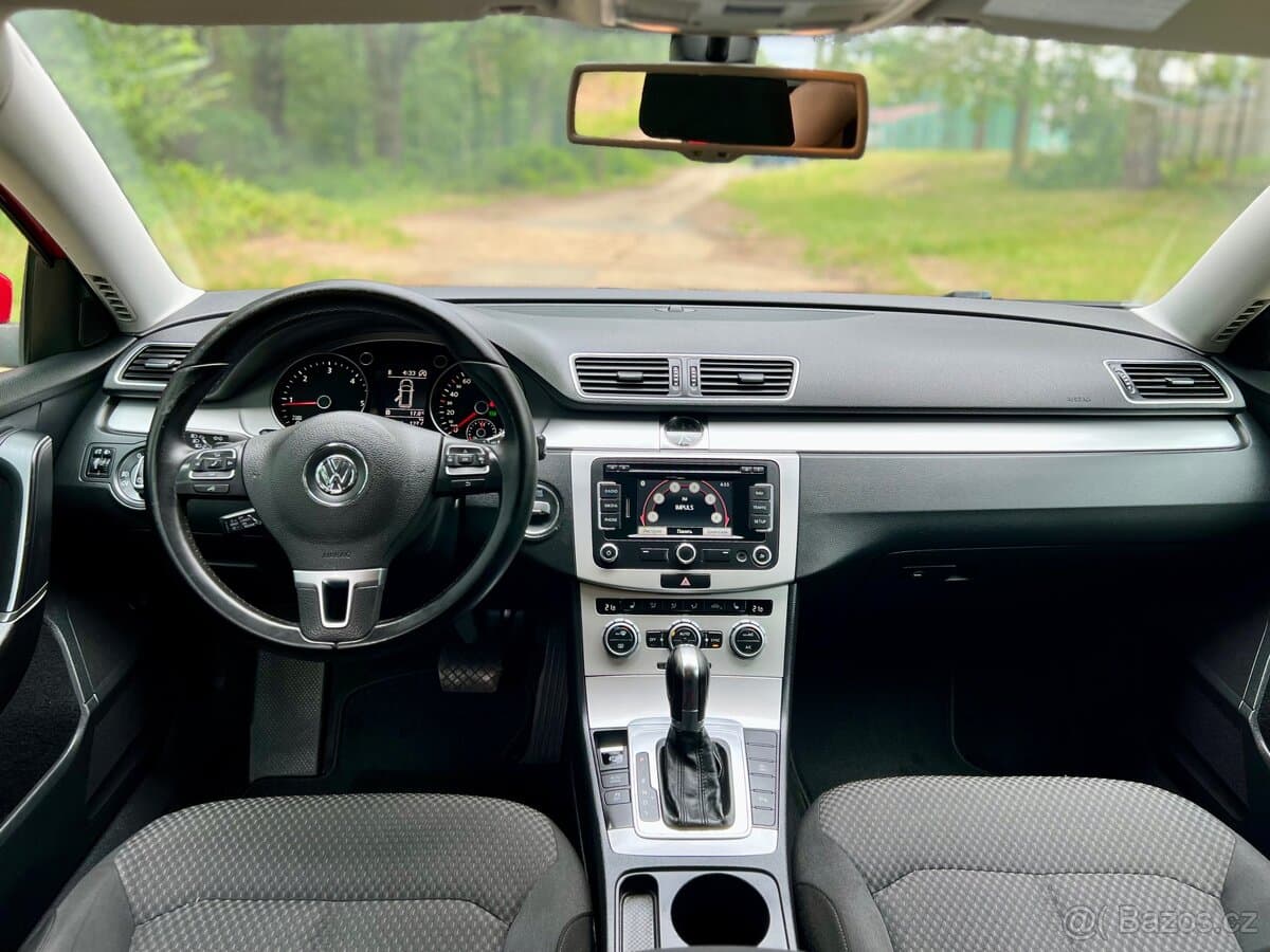 2013 Volkswagen PASSAT - 13