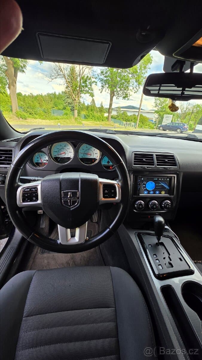 2011 Dodge CHALLENGER - 13