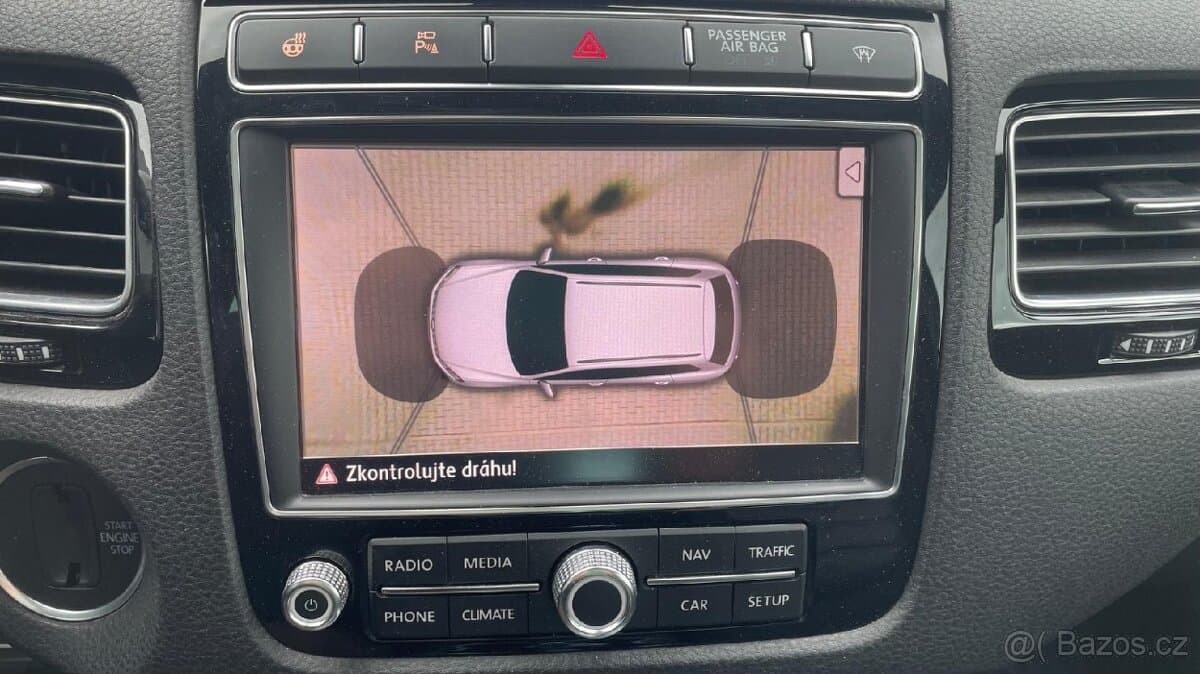 2016 Volkswagen TOUAREG - 13