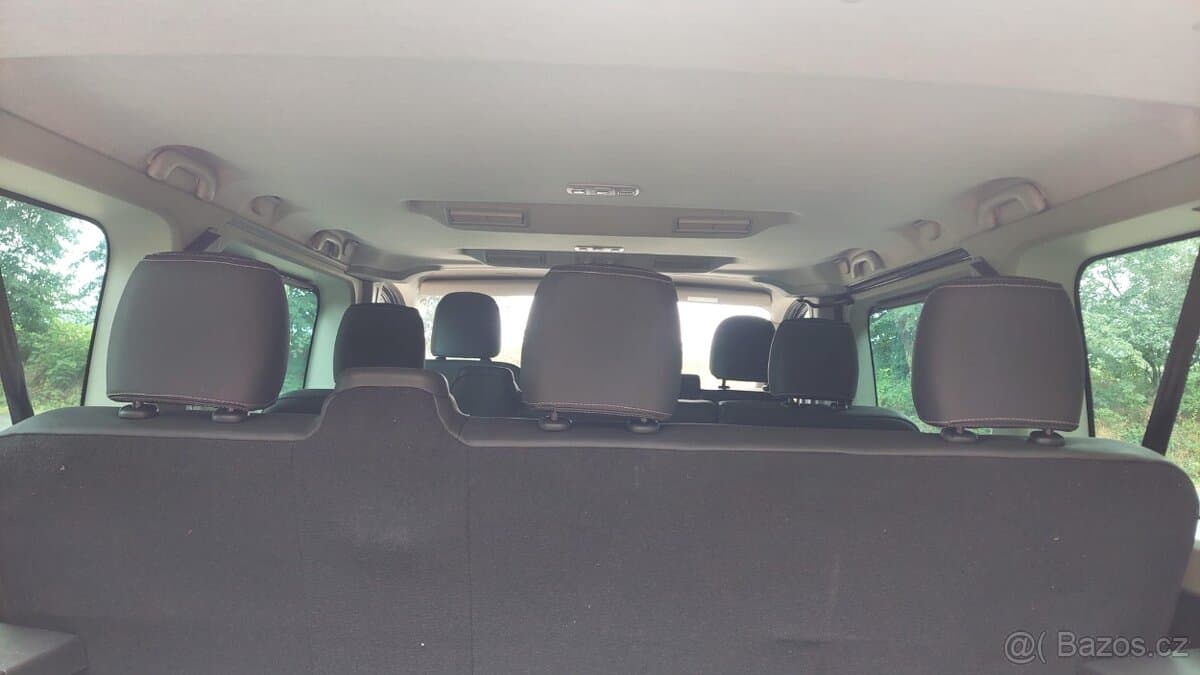 2023 Renault TRAFIC - 13