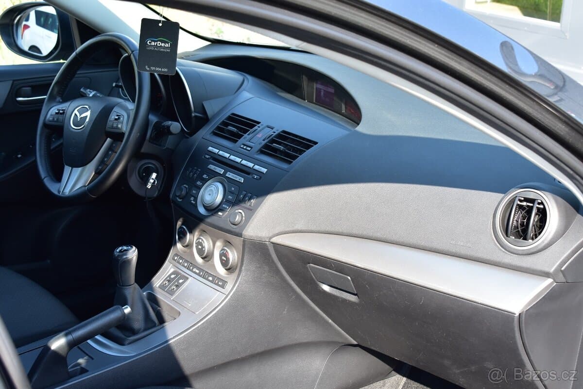 2009 Mazda 3 - 13