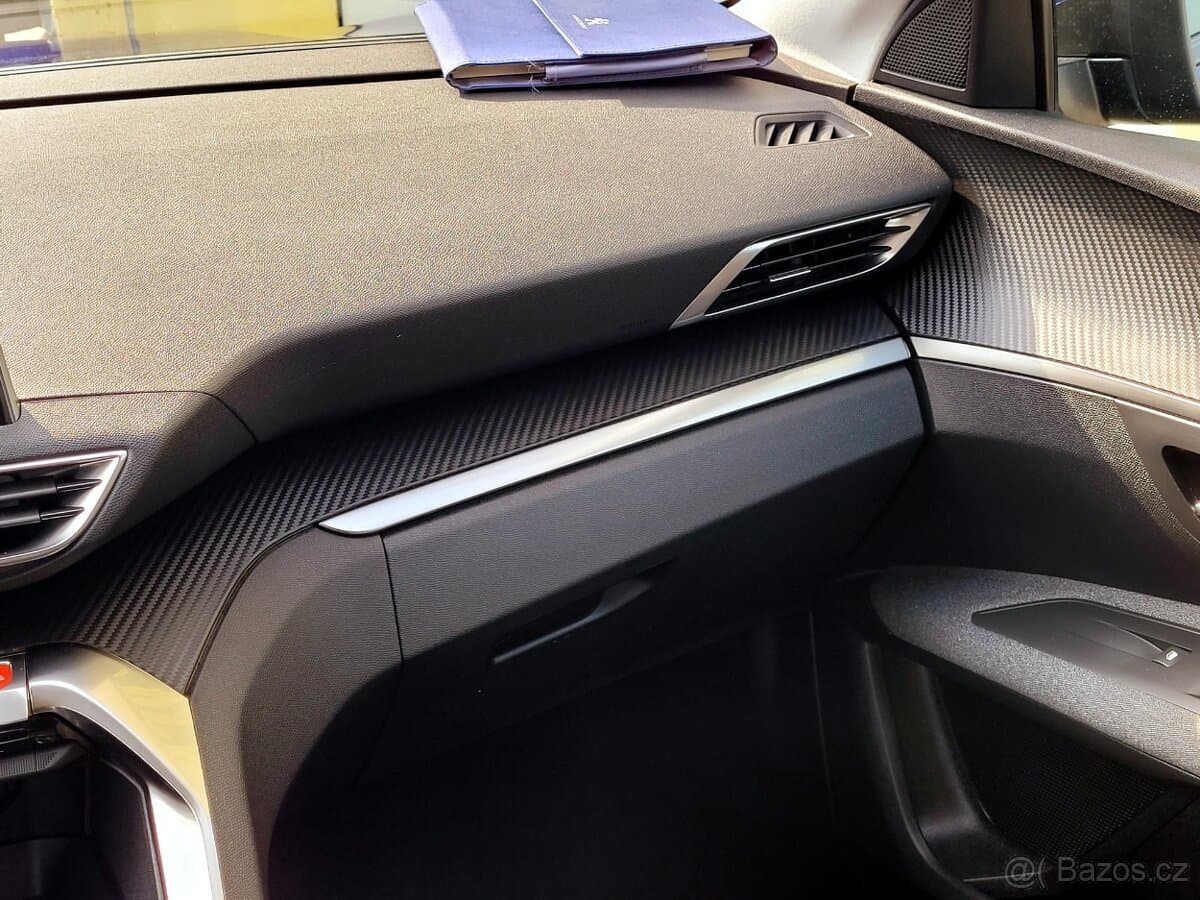 2019 Peugeot 3008 - 13