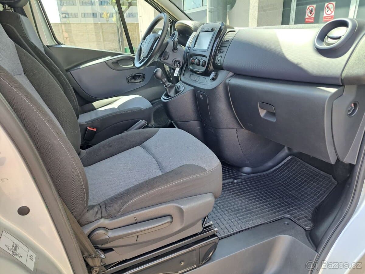2015 Opel VIVARO - 13