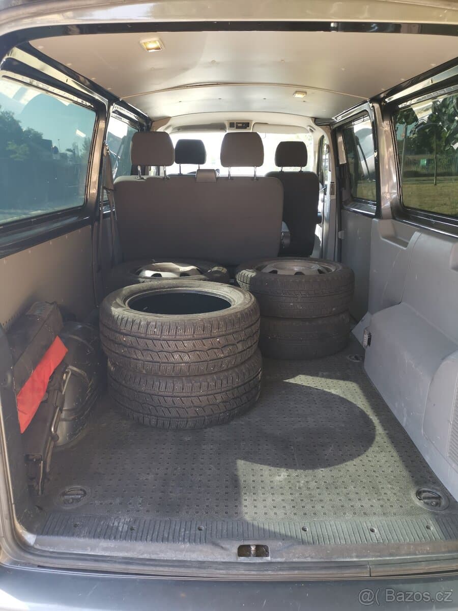 2012 Volkswagen TRANSPORTER - 13