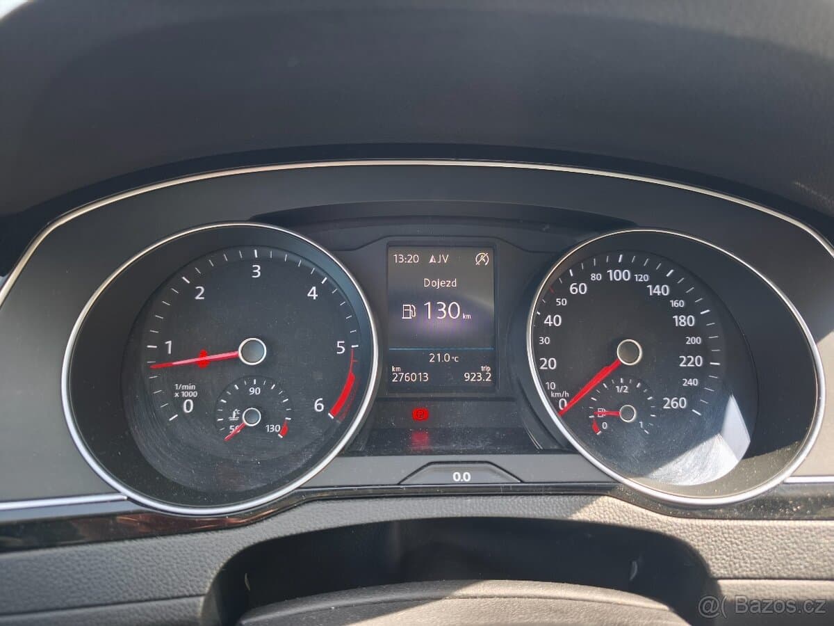 2018 Volkswagen PASSAT - 13