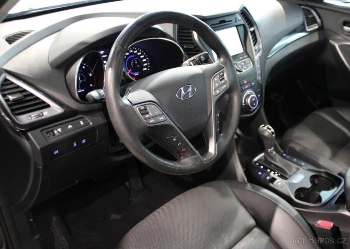 2016 Hyundai SANTA FE - 13