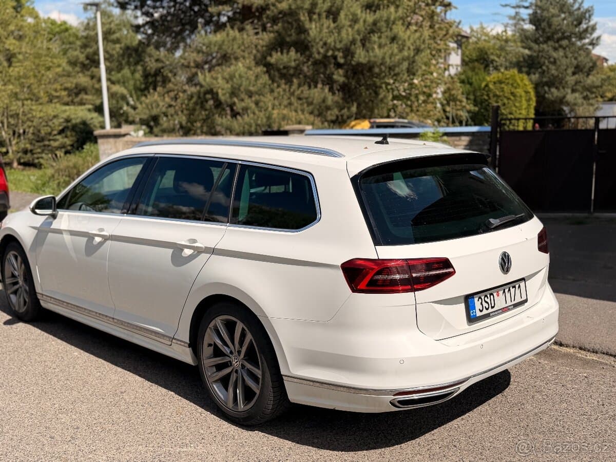 2016 Volkswagen PASSAT - 13