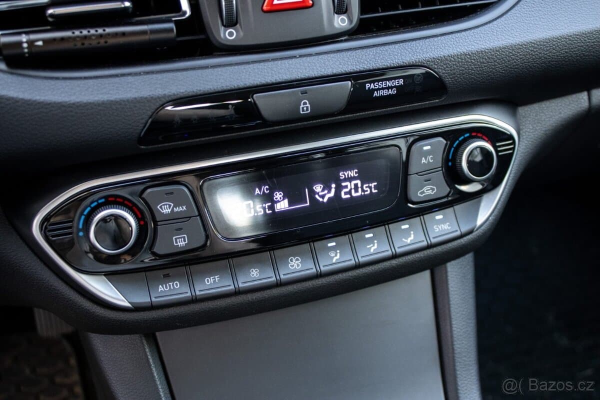 2021 Hyundai i30 - 13