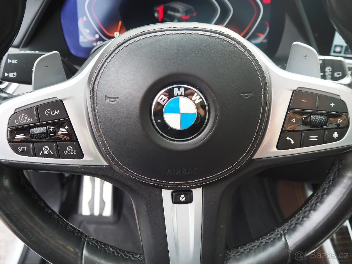 2019 BMW X5 - 13