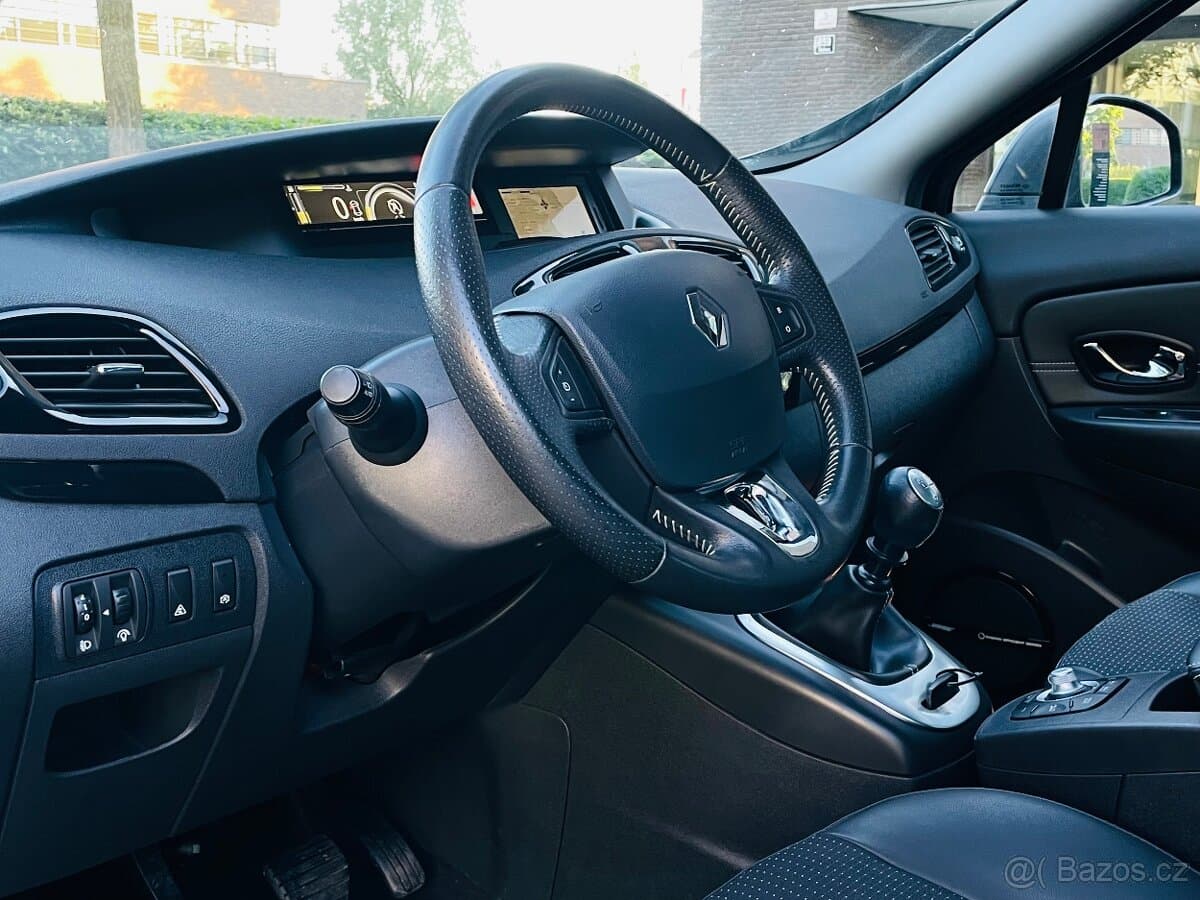 2013 Renault SCENIC - 13
