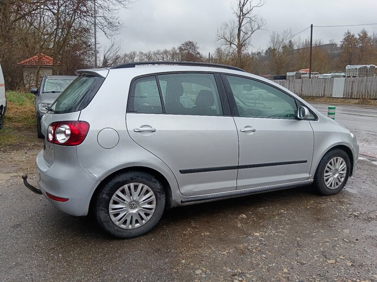 2009 Volkswagen GOLF - 13