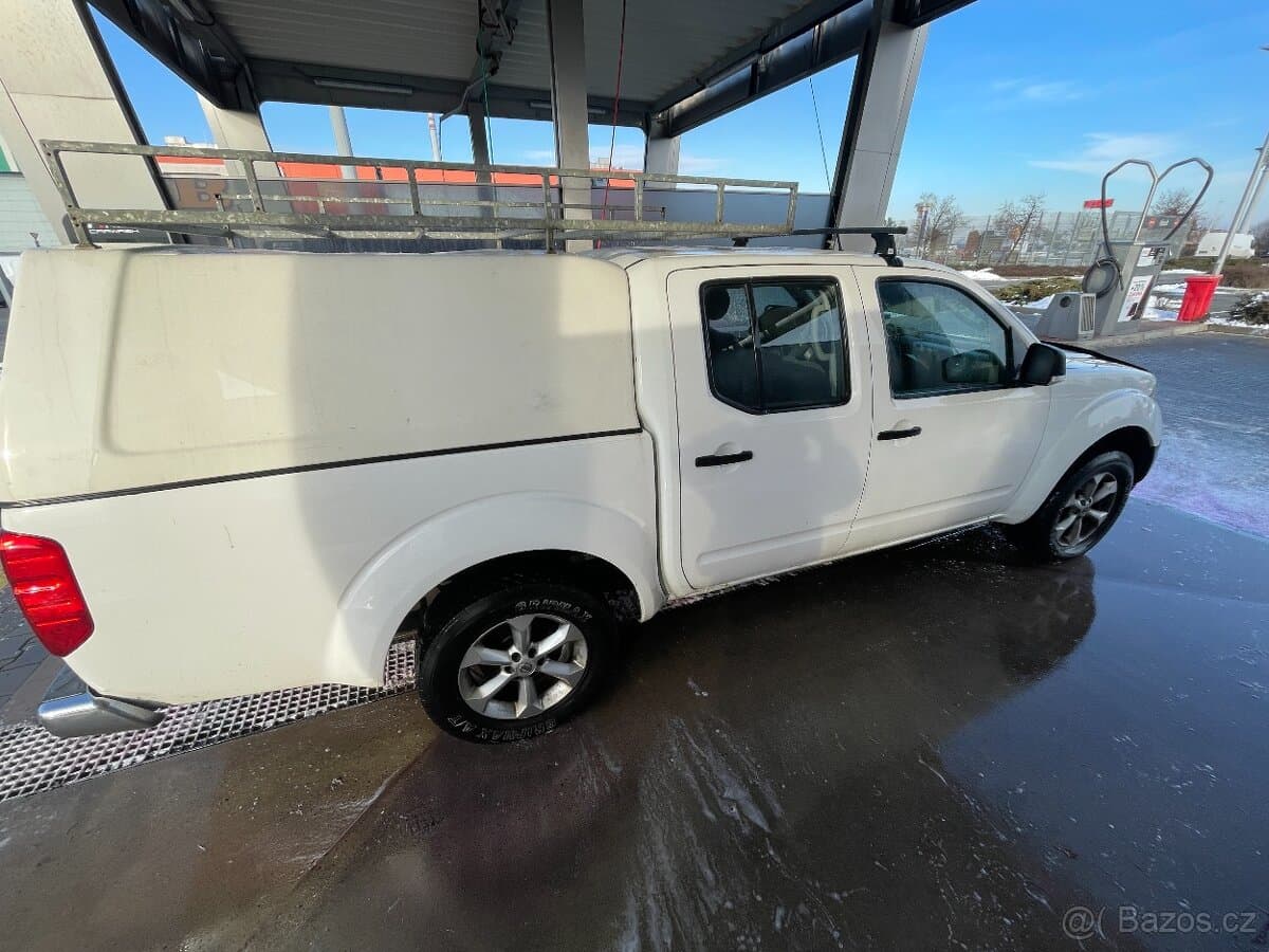 2015 Nissan NAVARA - 13