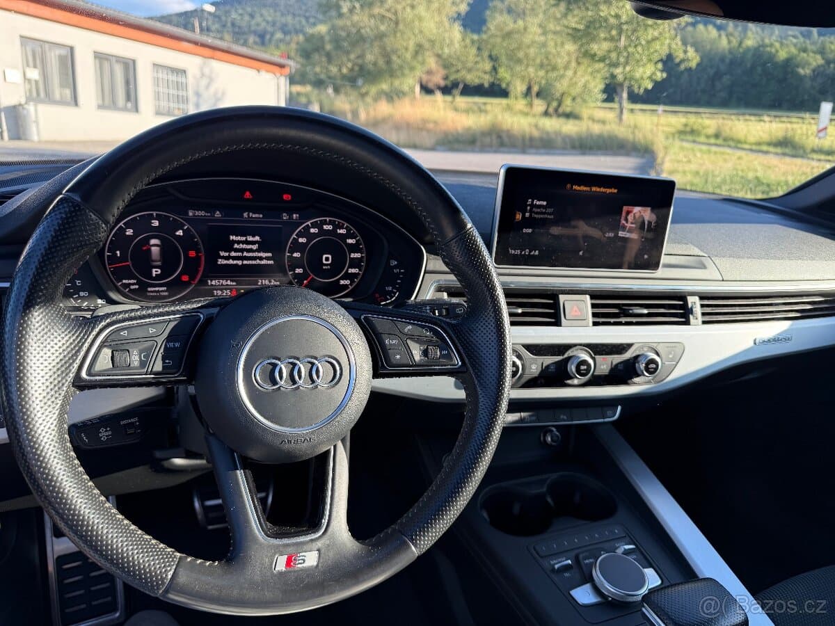 2016 Audi A4 - 13