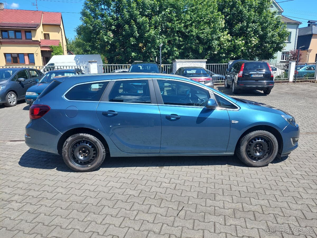 2013 Opel ASTRA - 13