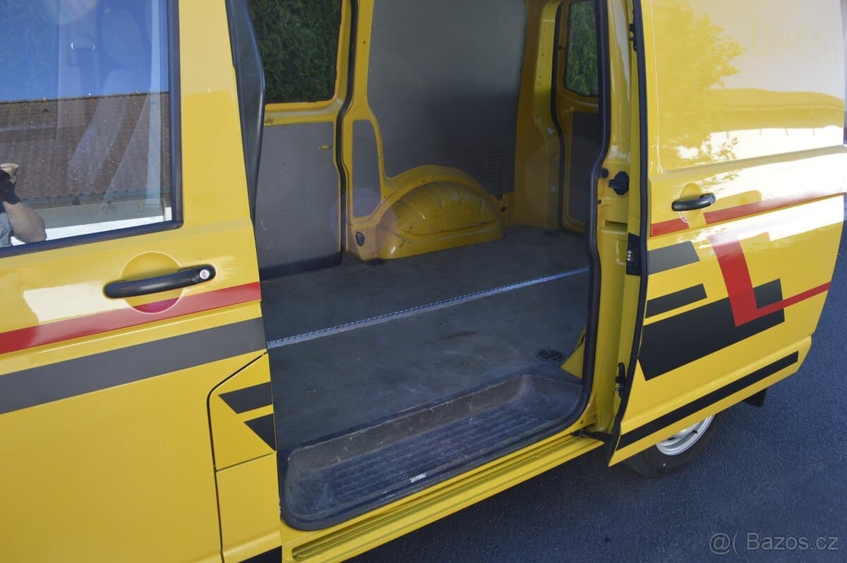 2011 Volkswagen TRANSPORTER - 13