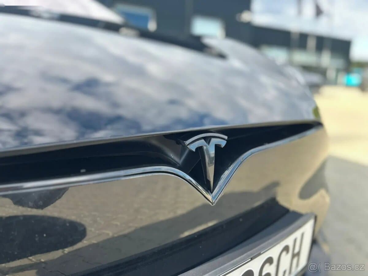 2024 Tesla MODEL S - 13