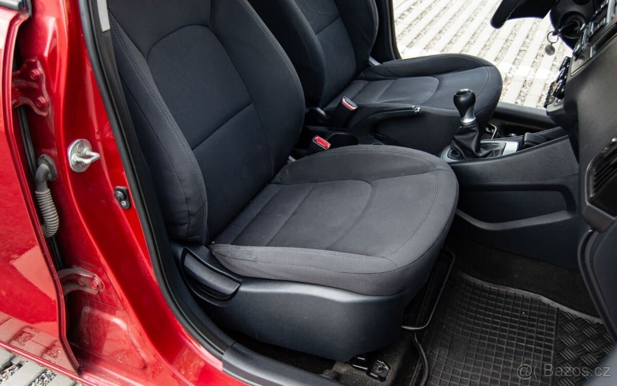 2014 Kia RIO - 13