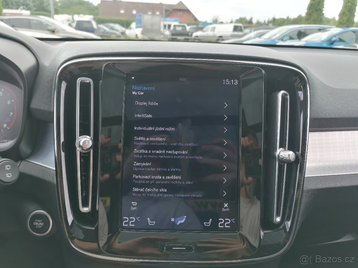 2020 Volvo XC40 - 13