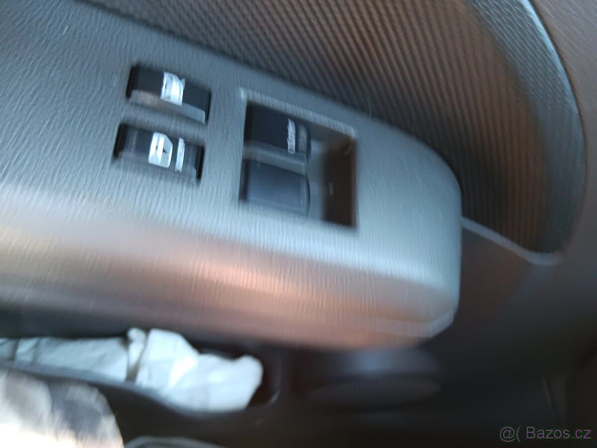 2010 Suzuki SPLASH - 13