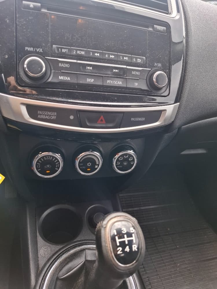 2015 Mitsubishi ASX - 13