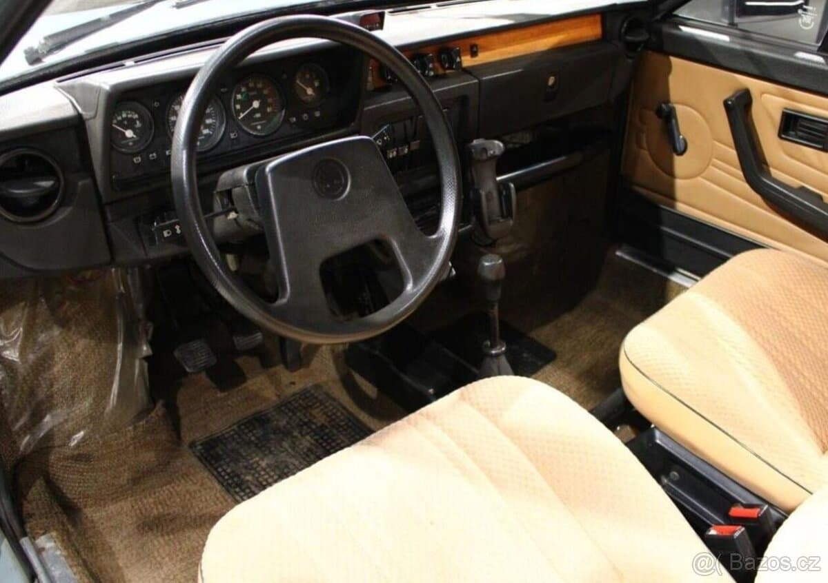 1987 Škoda RAPID - 13