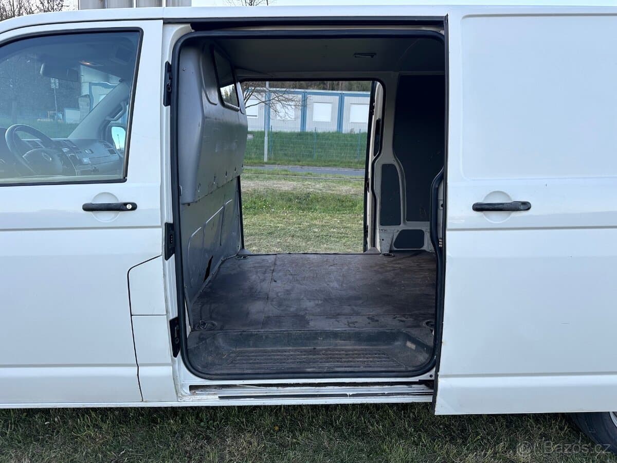2004 Volkswagen TRANSPORTER - 13