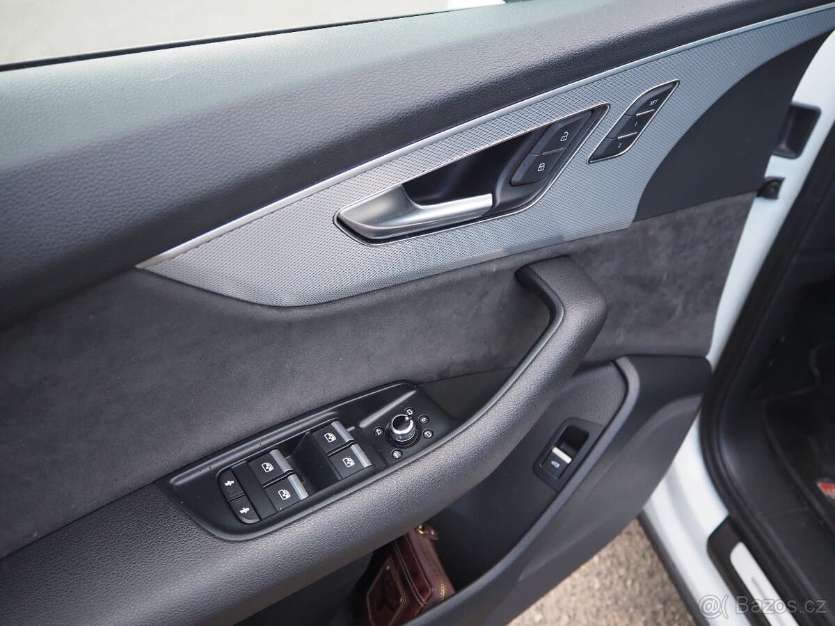 2020 Audi Q7 - 13