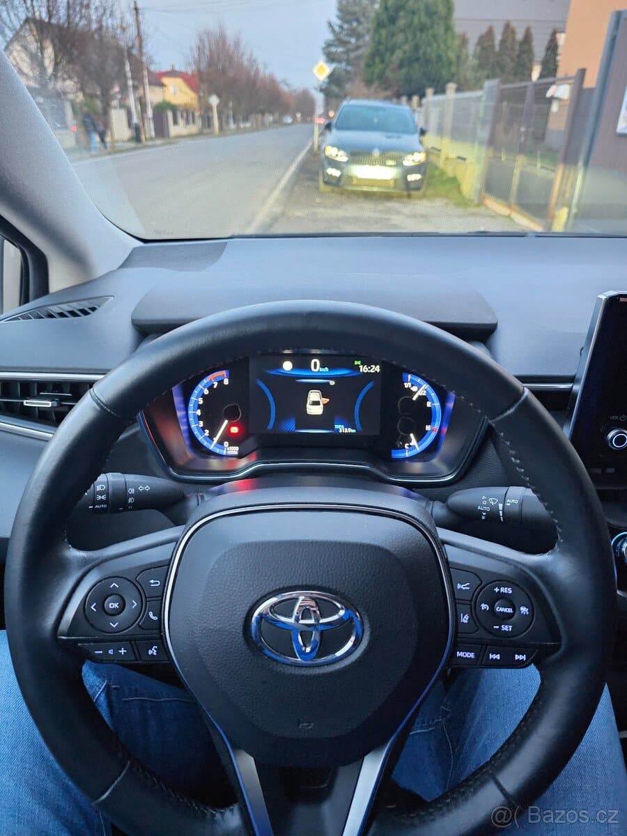2023 Toyota COROLLA - 13