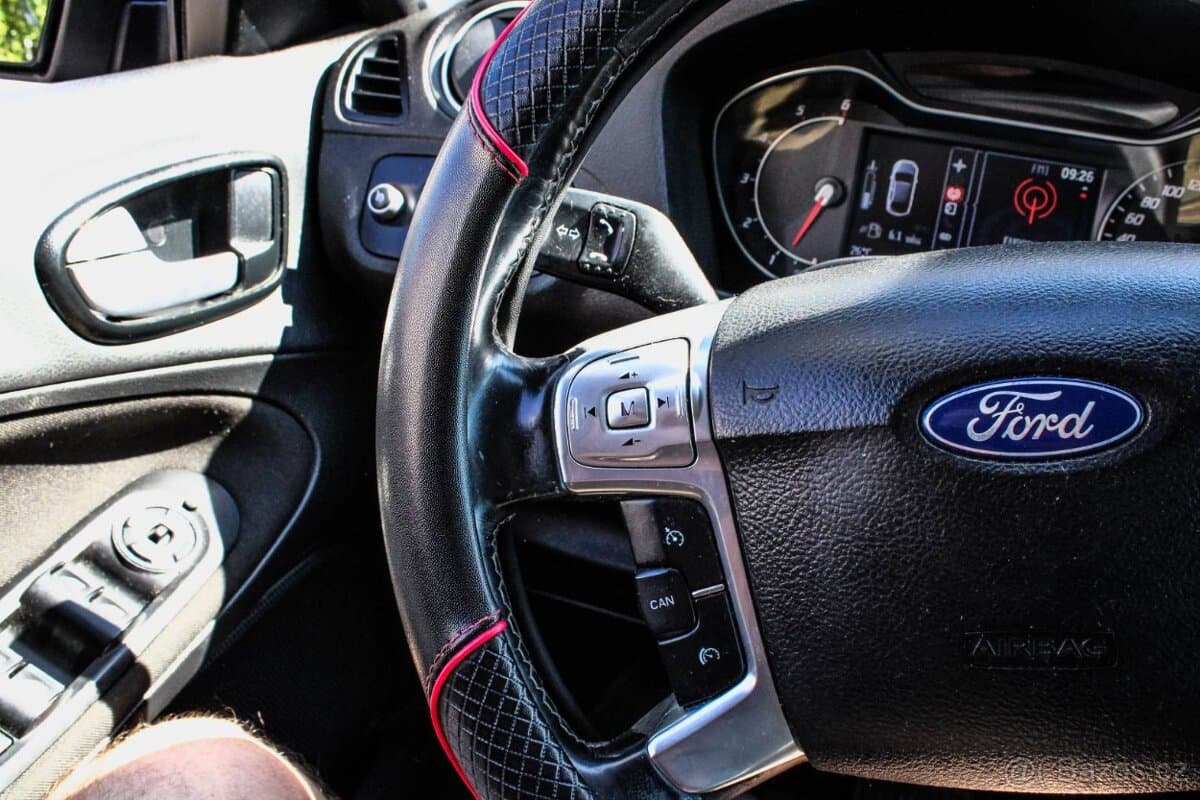 2011 Ford S-MAX - 13