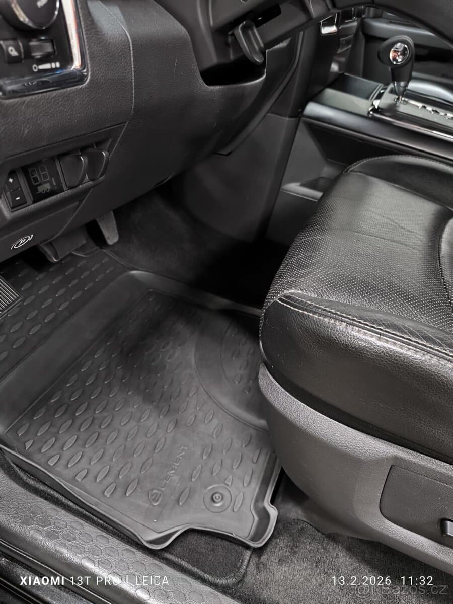 2010 Dodge RAM - 13