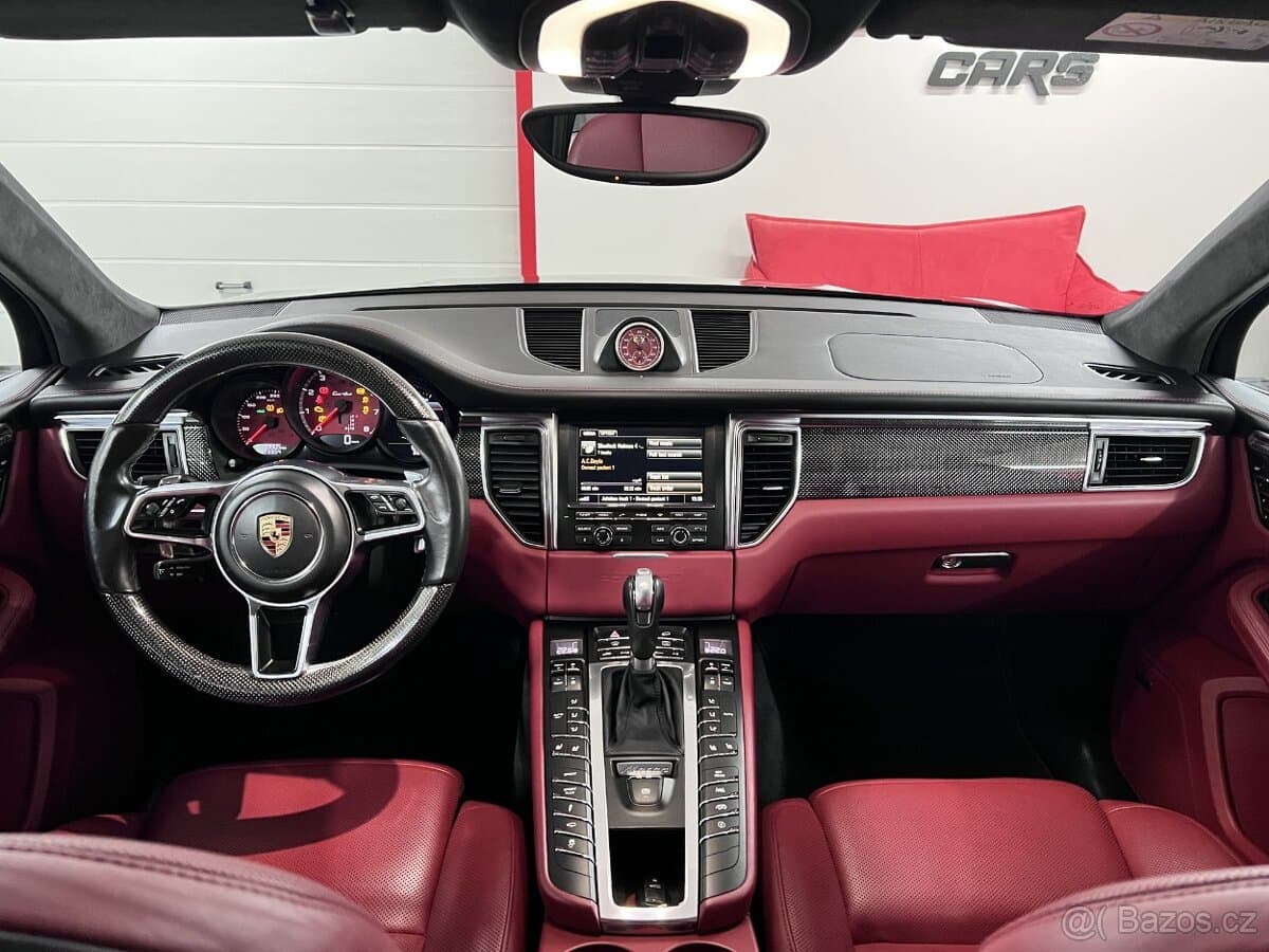 2015 Porsche MACAN - 13