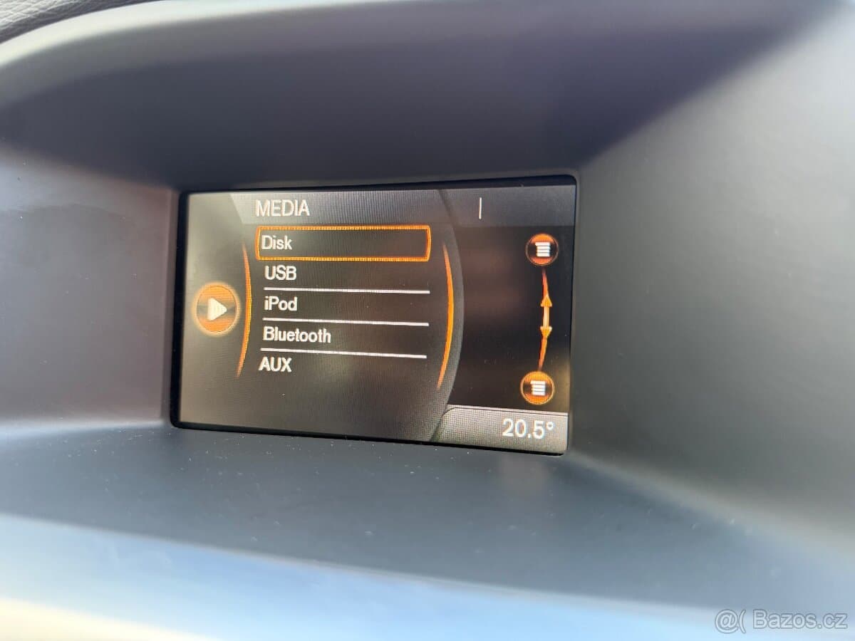 2013 Volvo V60 - 13