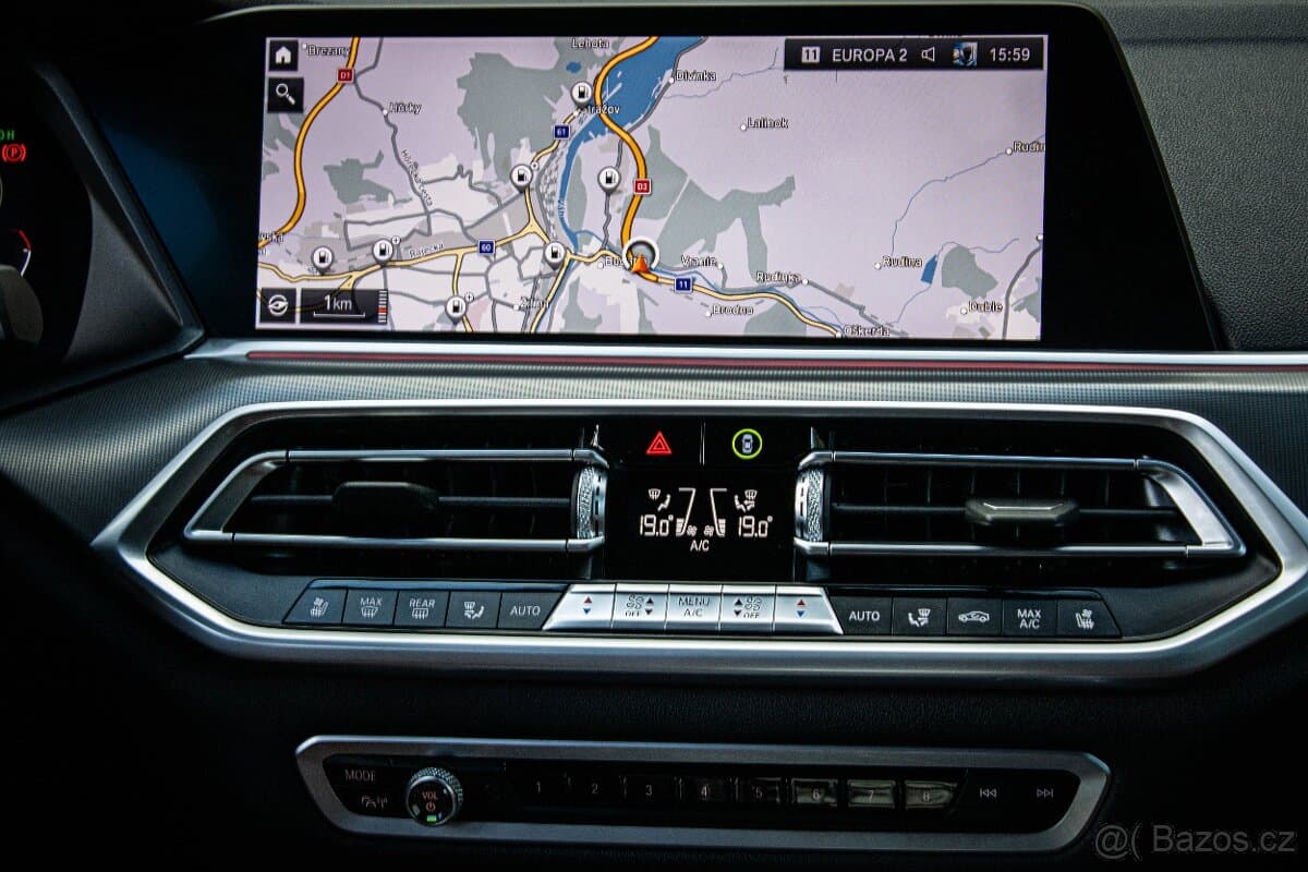 2020 BMW X5 - 13