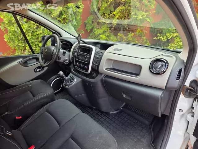 2017 Renault TRAFIC - 13