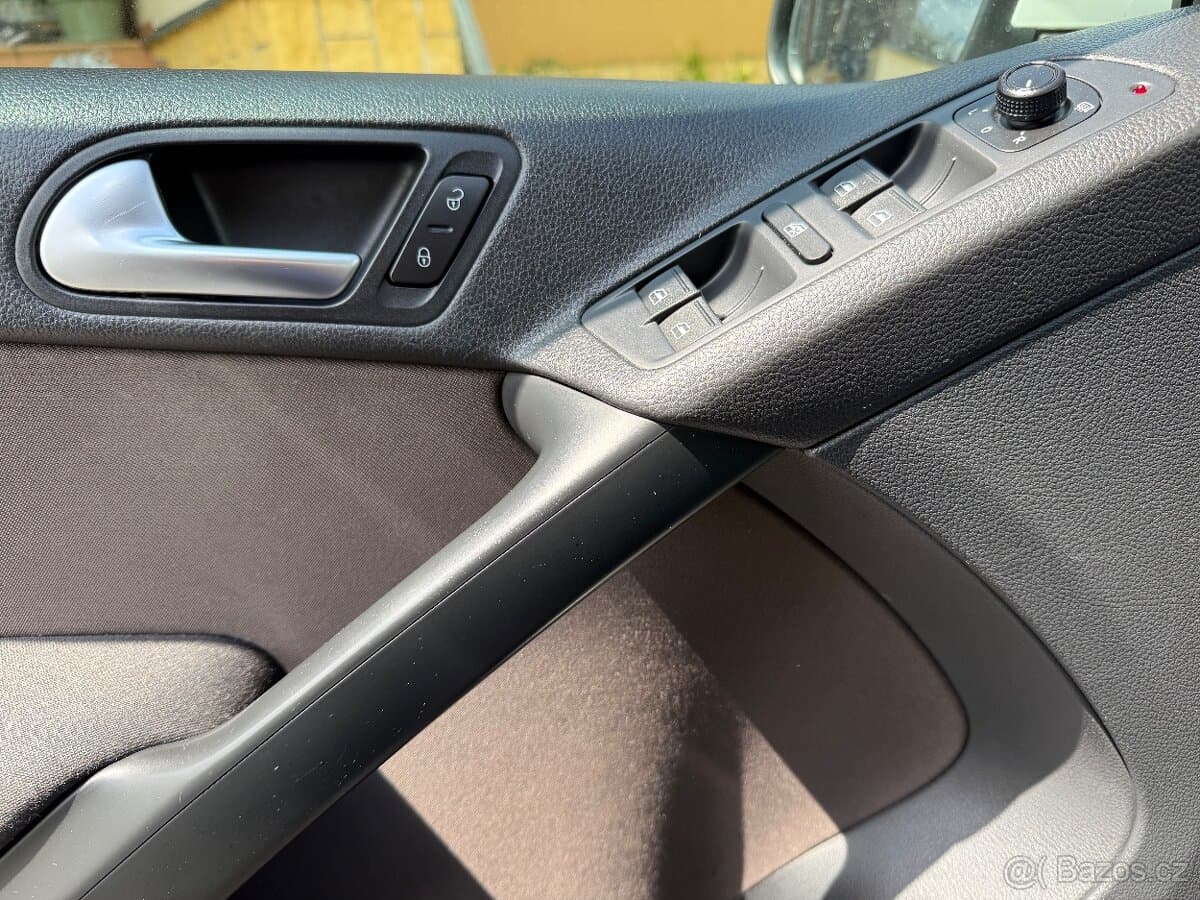 2015 Volkswagen TIGUAN - 13