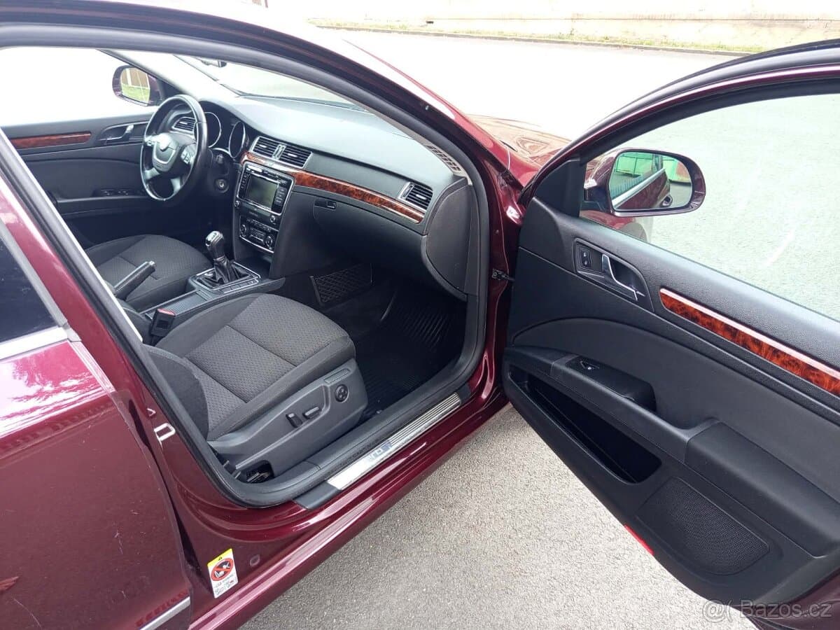 2010 Škoda SUPERB - 13