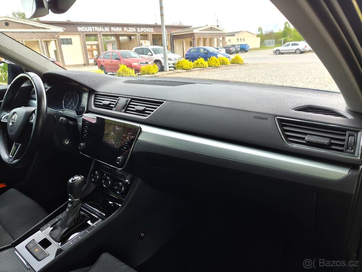 2018 Škoda SUPERB - 13