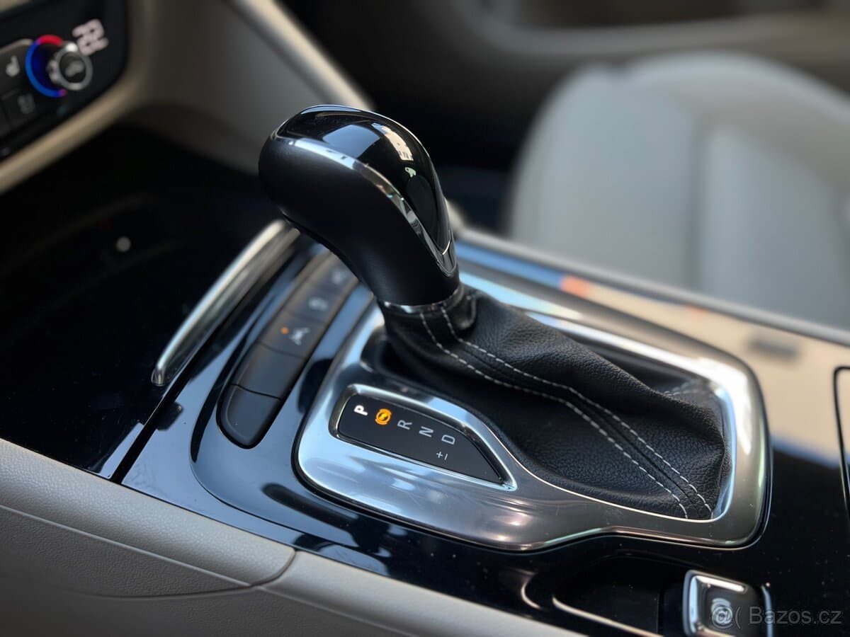 2018 Opel INSIGNIA - 13
