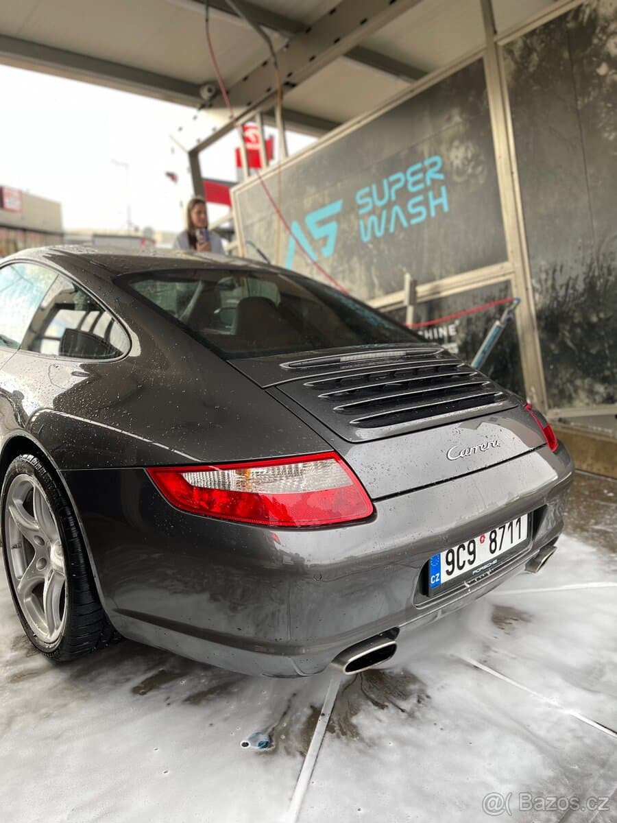 2006 Porsche 911 - 13
