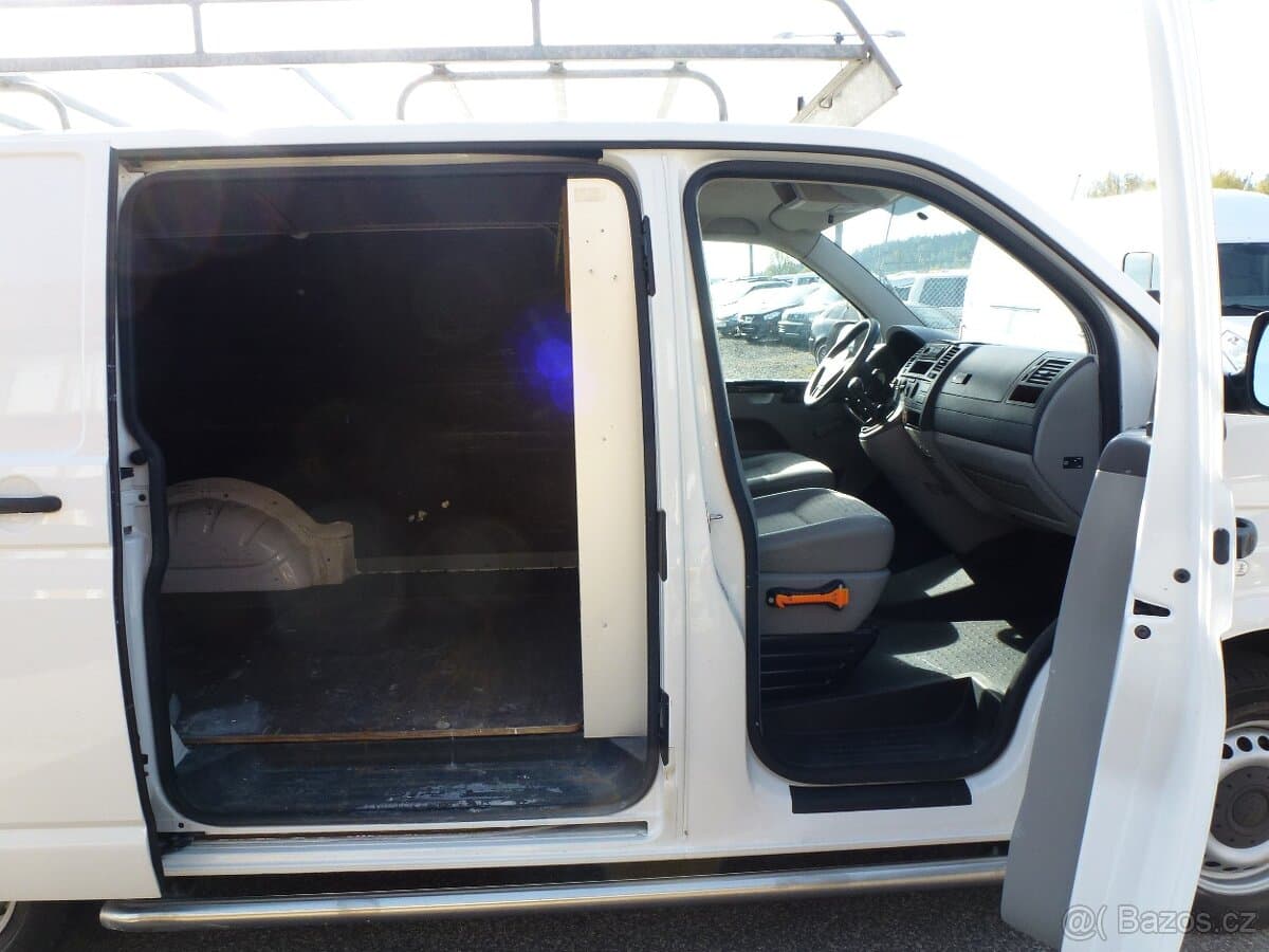 2011 Volkswagen TRANSPORTER - 13