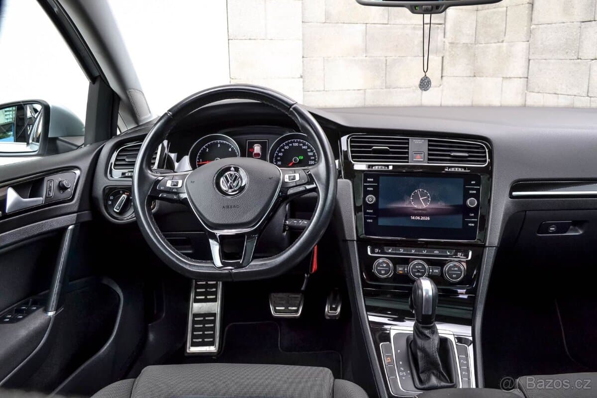 2016 Volkswagen GOLF - 13